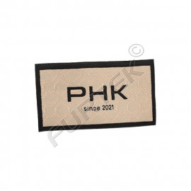 Жаккардовые этикетки с рельефным фоном