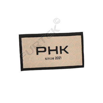 Жаккардовые этикетки с рельефным фоном