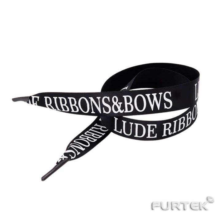 Ручка репсовая с наконечником на которой нанесена печать