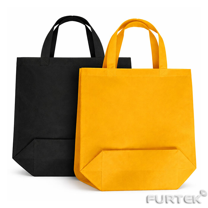 Цветные сумки из спанбонда